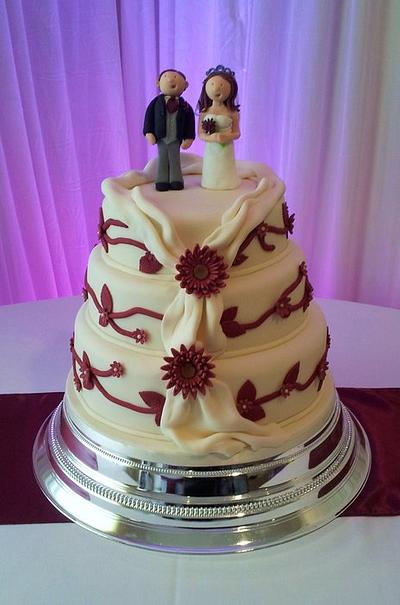 Gerbera Wedding Cake - Cake by Sarah Poole