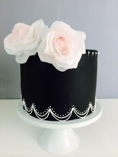 Wafer paper roses  - Cake by Audrey