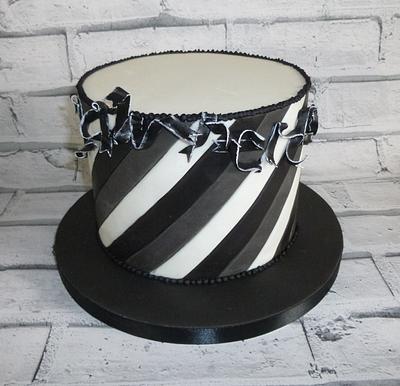 Stripes and Ribbons - Cake by Nonie's