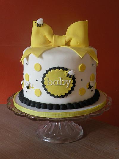 bumblebee baby shower - Cake by Dani Johnson