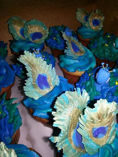 Peacock feather cupcakes  - Cake by Kassie Smith