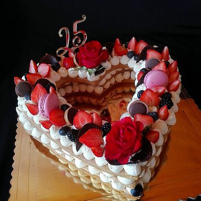 25 birthday - Cake by ANDREA