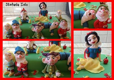 Snow white and the seven dwarfs - Cake by StefaniaIelo