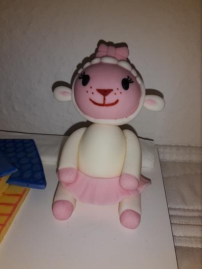 Lambie from Doc Mcstuffins  - Cake by Ira84