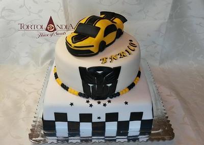 Transformers - Bumblebee - Cake by Tortolandia