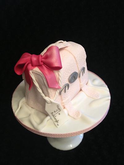 Handbag cake  - Cake by Lisa Salerno 