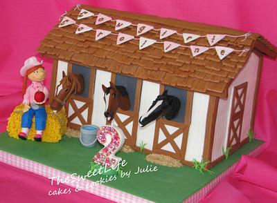 Horse stable cake - Cake by Julie Tenlen