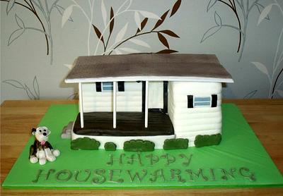 Happy Housewarming - Cake by Crystal