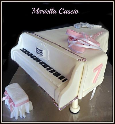 piano cake - Cake by Mariella Cascio