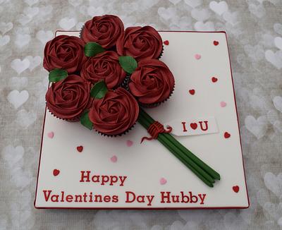 Happy Valentines Day - Cake by The Crafty Kitchen - Sarah Garland