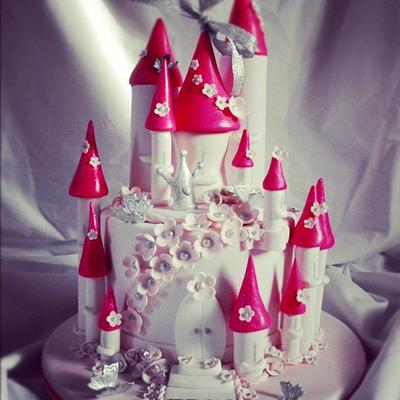Castle cake - Cake by Dee