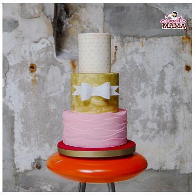 Pink & Gold Cake - Cake by Soraya Sweetmama