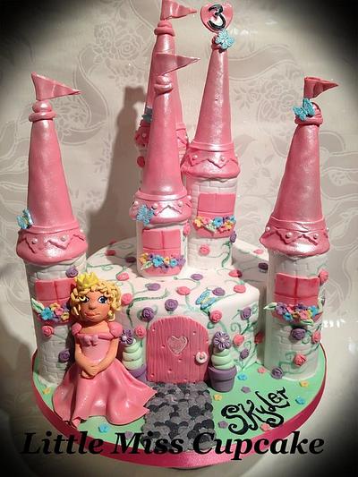 Castle cake - Cake by Jenna