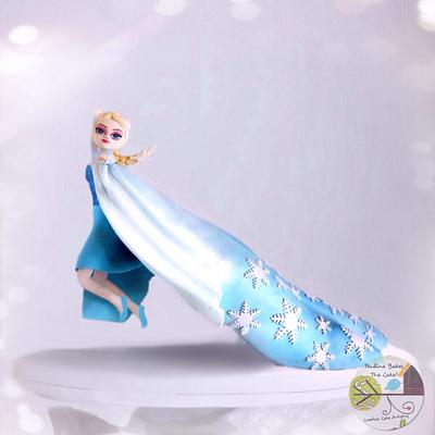 3D Gravity Defying Elsa Cake!  - Cake by Pauline Soo (Polly) - Pauline Bakes The Cake!