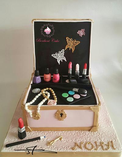 Make up box - Cake by mona ghobara/Bonboni Cake