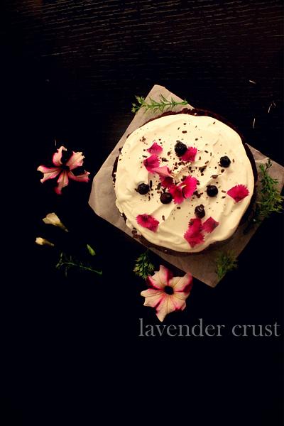 A chocolate blueberry cake - Cake by Lavender crust
