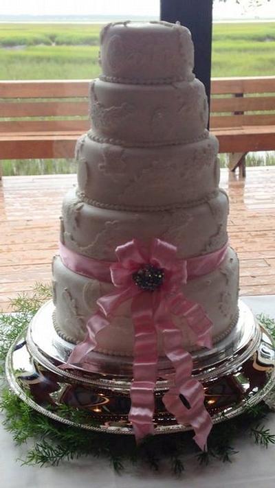 Lace Wedding Cake - Cake by Teresa Markarian