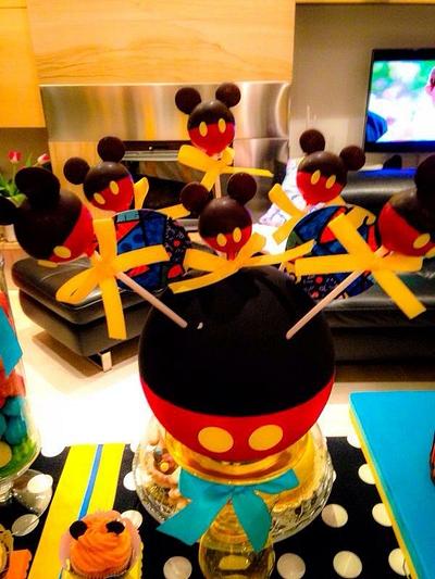 Mickey mouse  - Cake by EleonoraSdino