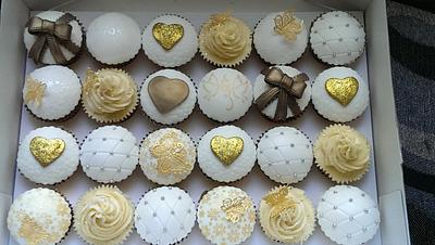 wedding cupcakes - Cake by Shelley Lea