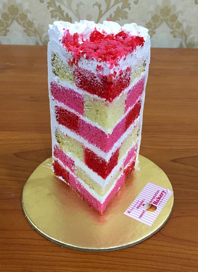 The perfect slice  - Cake by Michelle's Sweet Temptation