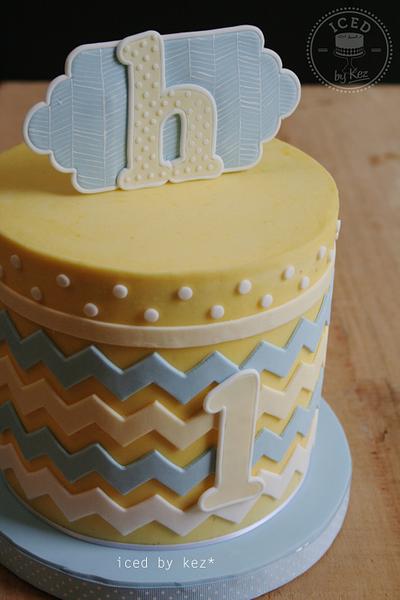 1st birthday cake :) - Cake by IcedByKez
