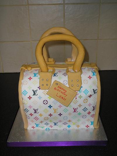 louis vuttion handbag - Cake by joanne lithgow