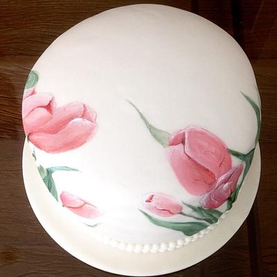 Tulips cake - Cake by Cláudia Oliveira