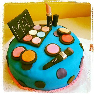 Mac cosmetics Cake - Cake by Sweets and CHocolat Creations  by Denise de Neira