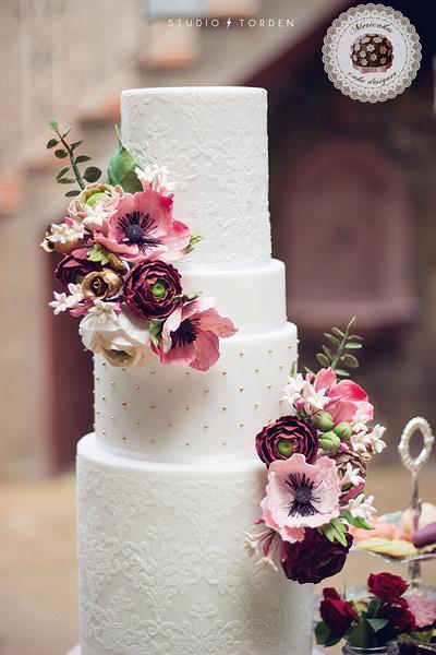 Sweet Table "Love is in the Cake" - Mericakes Cake designer - Cake by Mericakes