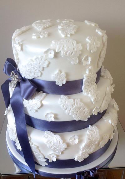 Lace wedding cake  - Cake by Alison's Bespoke Cakes