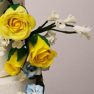 Yellow rose - Cake by Ruth - Gatoandcake