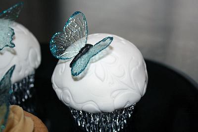 Gelatin Butterfly Cupcake - Cake by Prima Cakes and Cookies - Jennifer