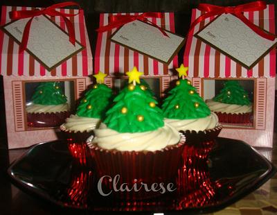 Christmas cupcakes  - Cake by AnnCriezl 