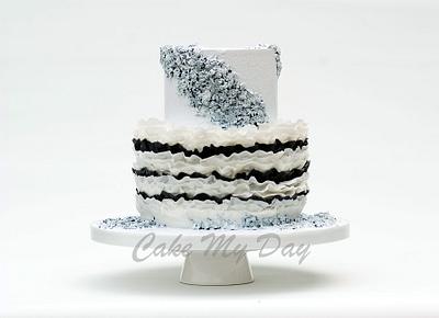 Cracking Wonder - Cake by JoBP