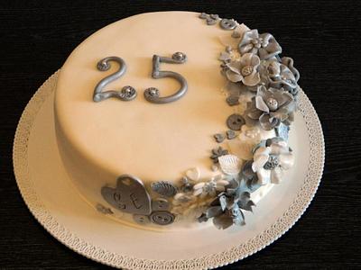 25 years of marriage - Cake by GigiZe