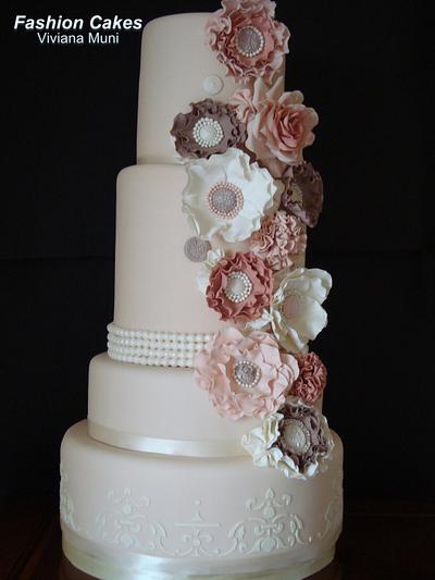 Shabby and Vintage Wedding Cake - Cake by fashioncakesviviana