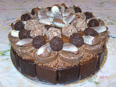 Chocolate overload cake - Cake by Niknoknoos Cakery