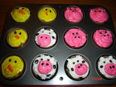 Farm Animal Cupcakes - Cake by Dana
