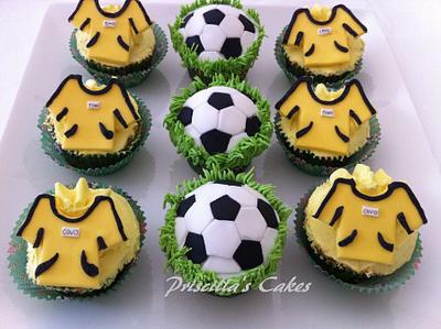 Soccer cupcakes - Cake by Priscilla's Cakes