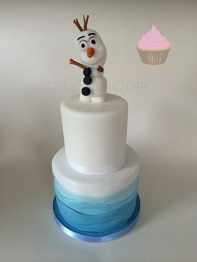 "Hi, I'm Olaf and I like warm hugs."  - Cake by Sweetlocks Bakery