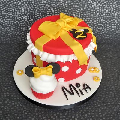 Minnie Mouse Cake - Cake by Pam 