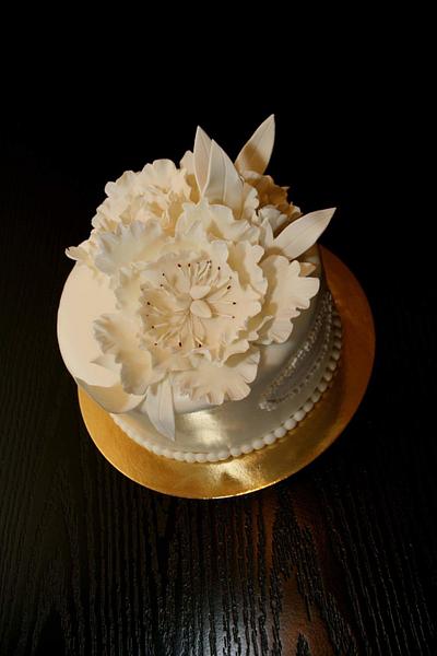 White  - Cake by Rozy