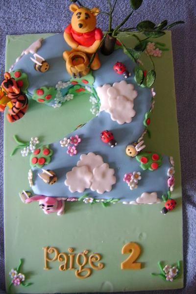 winnie the pooh - Cake by Beverley Childs