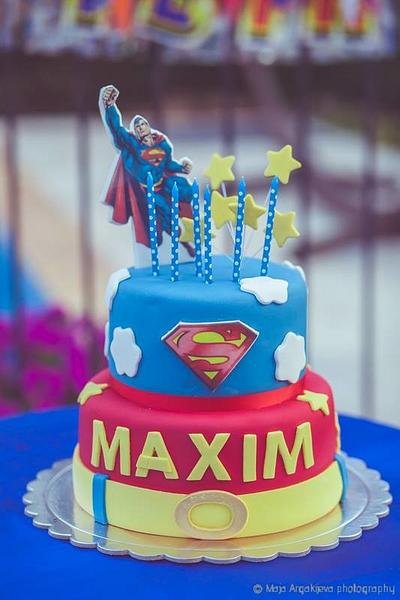 Superman cake - Cake by Maja Brookes