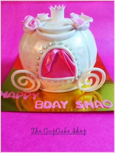 Pumpkin Carriage Cinderella Cake  - Cake by TheCupcakeShop