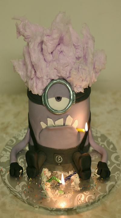 Purple Minion - Cake by Kitti Lightfoot