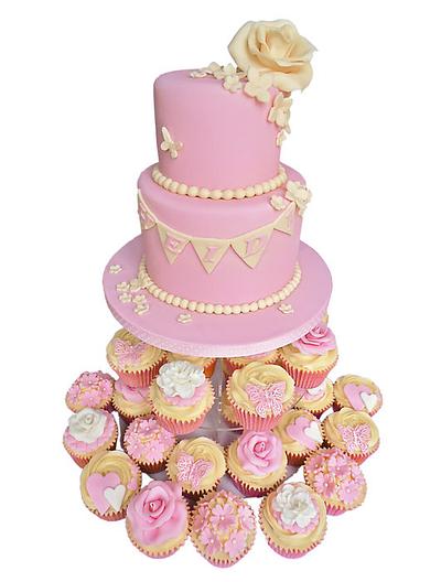 Vintage christening cakes - Cake by Vanilla Iced 