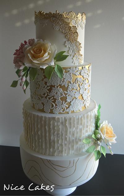 Vintage and modern wedding cake - Cake by Paula Rebelo