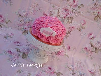 Pink Smash Cake - Cake by Carla 