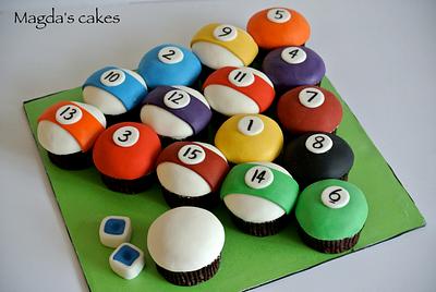 Billiard cupcakes - Cake by Magda's cakes